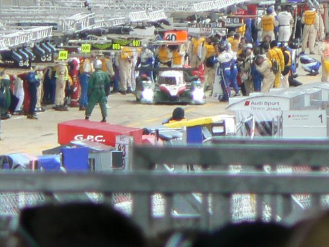 http://www.forum-peugeot.com/Forum/mesimages/22136/le mans 2007 002.jpg